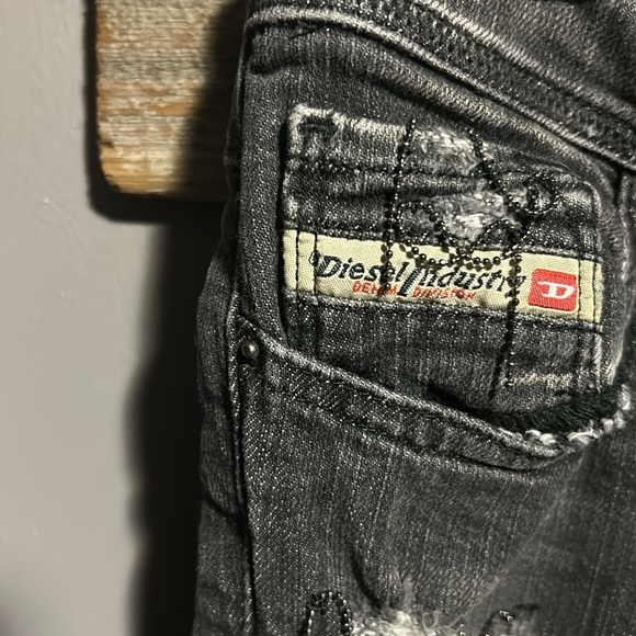 Diesel beaded distressed jeans 24 - Picture 2 of 14